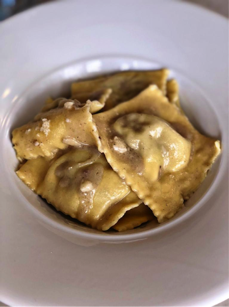 RAVIOLI CON RIPIENO DI CINGHIALE (Elisa Perrone)